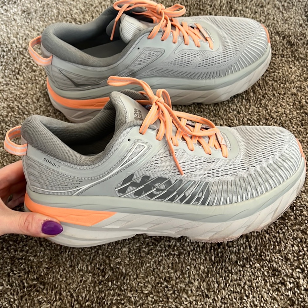 HOKA Bondi 7 Coral Grey Size 9